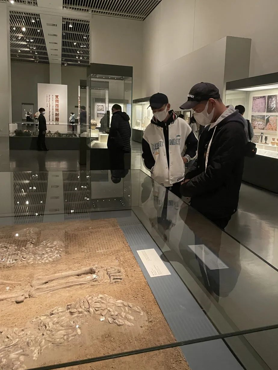 1694438125580.png 1694438125580.png